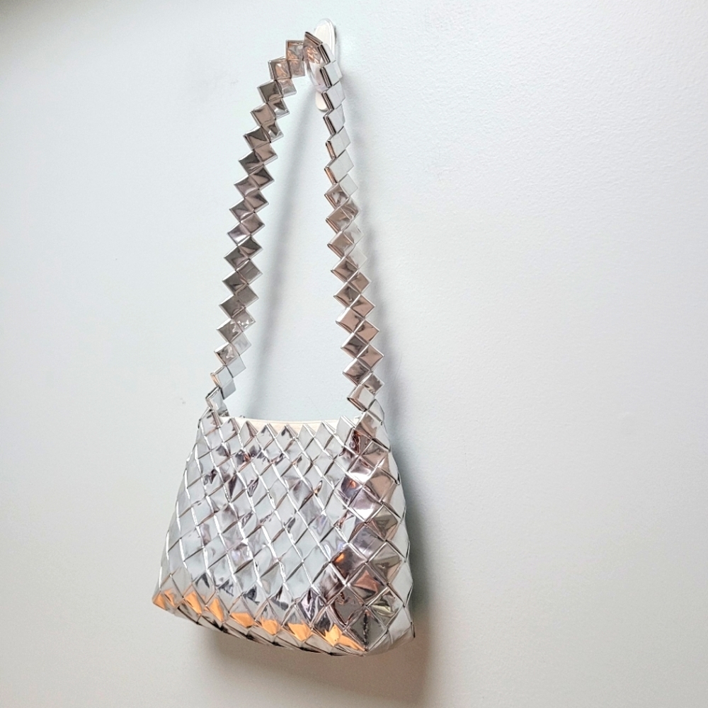 SILVER WOVEN CANDY WRAPPER | Shoulder Bag